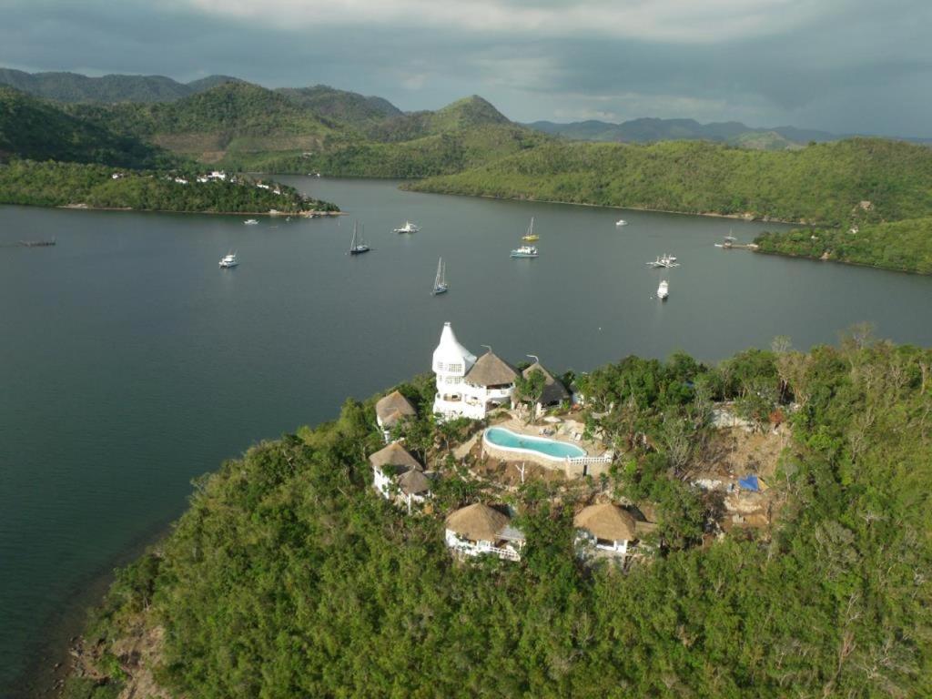 Al Faro Cosmio Hotel Palawan Бусуанга Экстерьер фото
