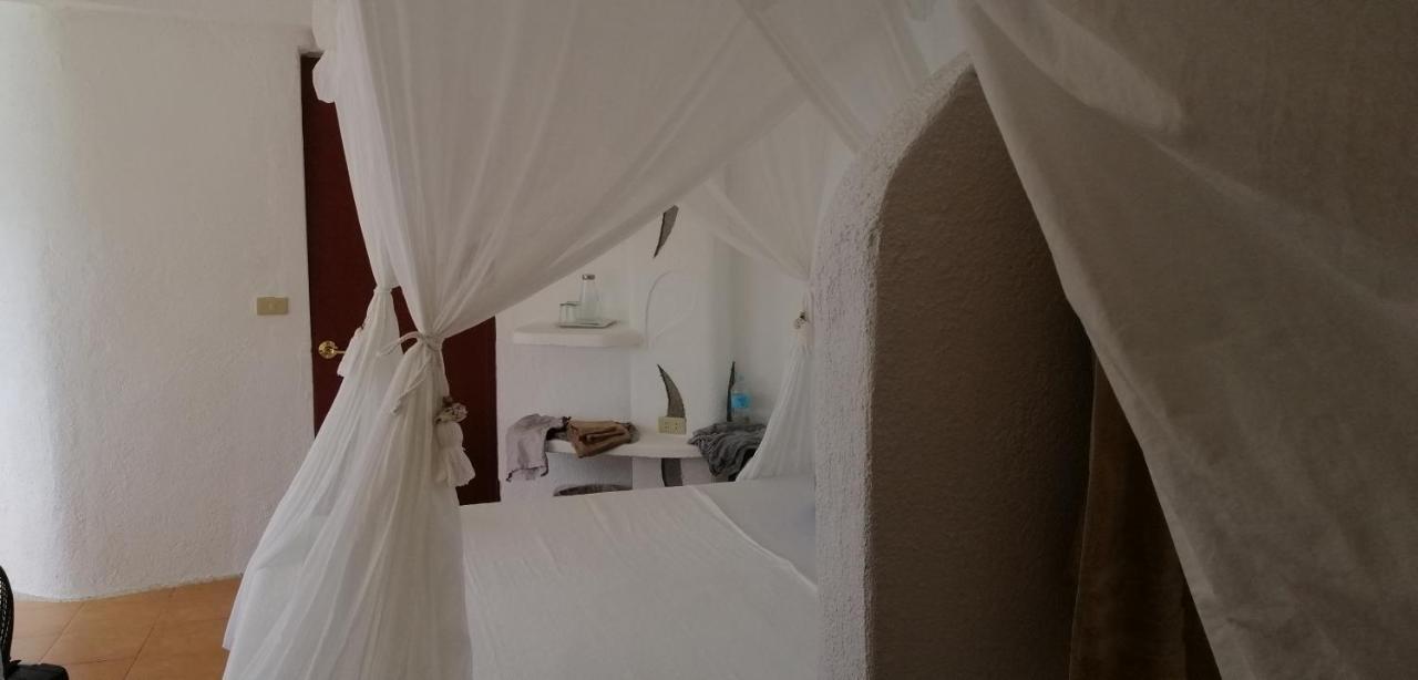 Al Faro Cosmio Hotel Palawan Бусуанга Экстерьер фото