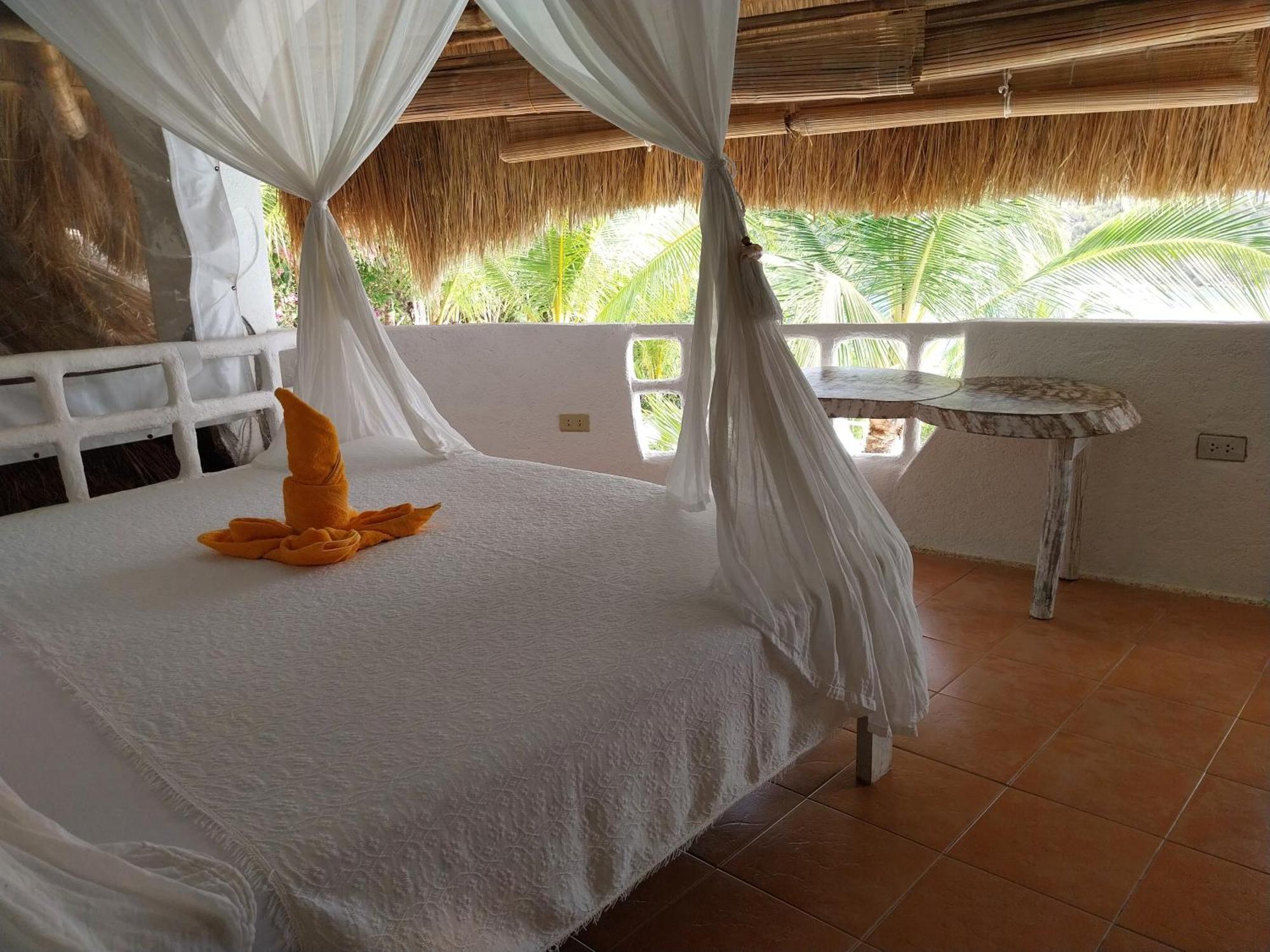 Al Faro Cosmio Hotel Palawan Бусуанга Экстерьер фото