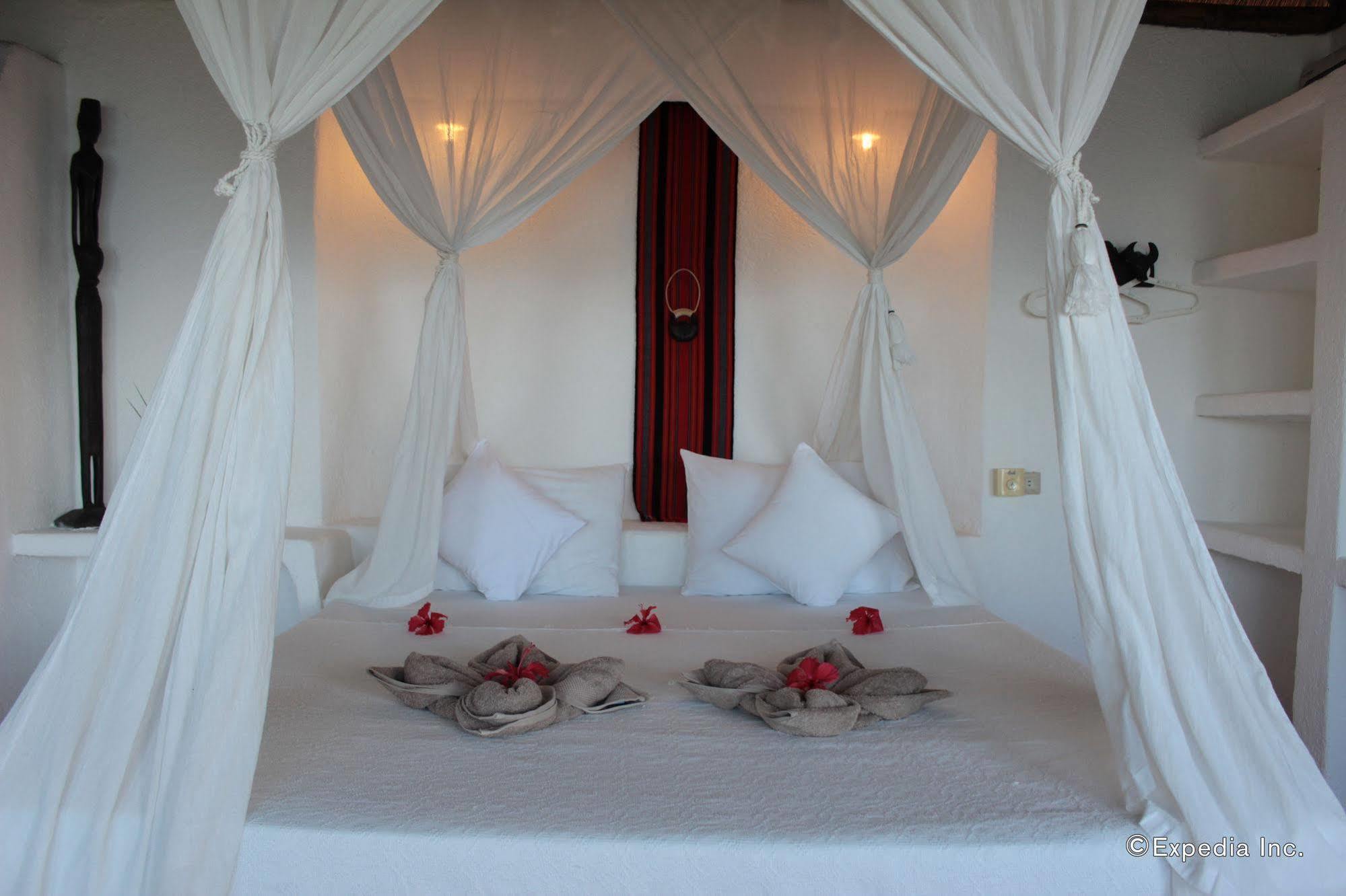 Al Faro Cosmio Hotel Palawan Бусуанга Экстерьер фото